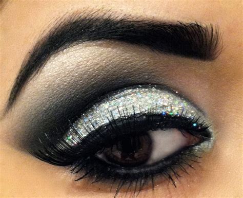 Take Your Eye Makeup to the Next Level with Eye Magic Sombraw